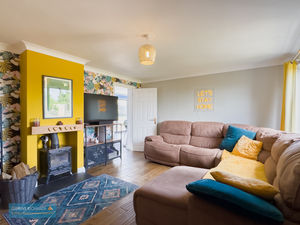 Sitting Room- click for photo gallery